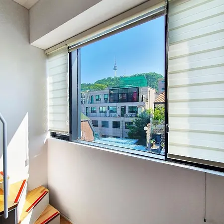 Yolo Guesthouse Seoul Exterior photo