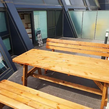 Yolo Guesthouse Seoul Exterior photo